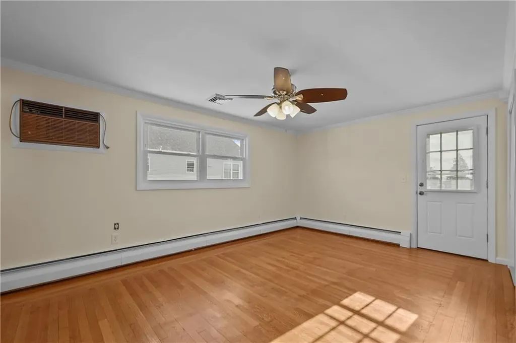 189 Kearney Street Cranston RI 02920