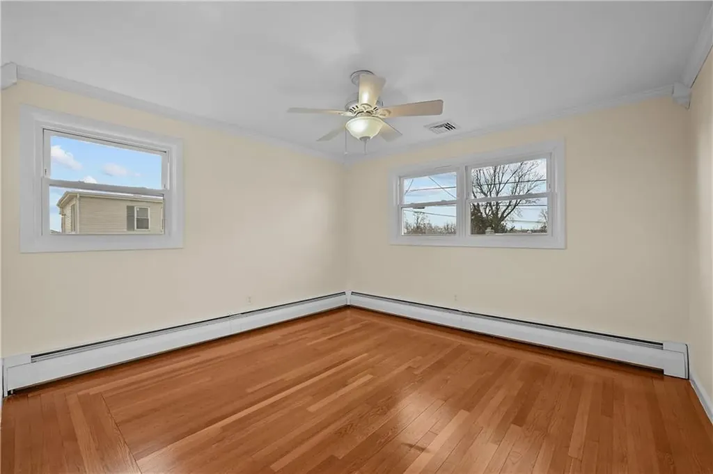 189 Kearney Street Cranston RI 02920