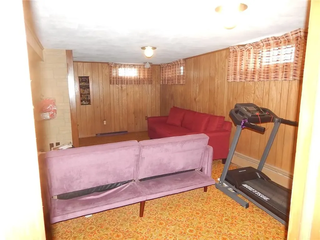 57 Woodlawn Drive Cranston RI 02920