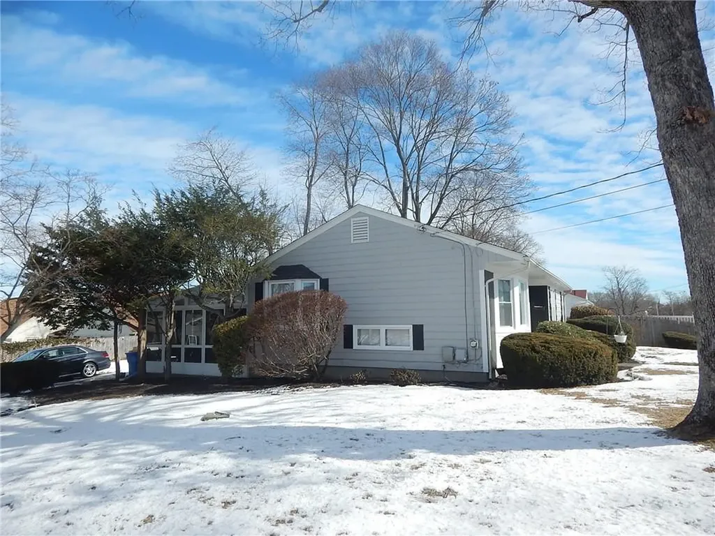 57 Woodlawn Drive Cranston RI 02920