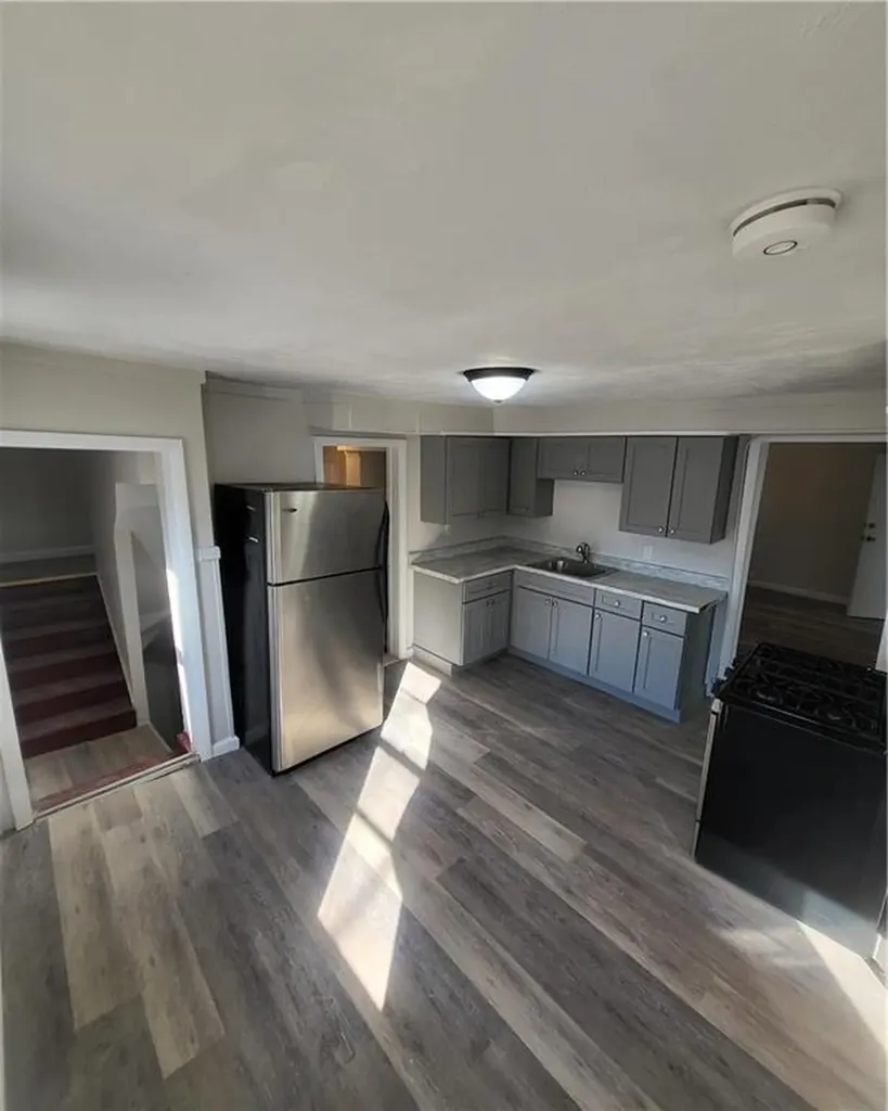 61 Fuller Street Warwick RI 02889
