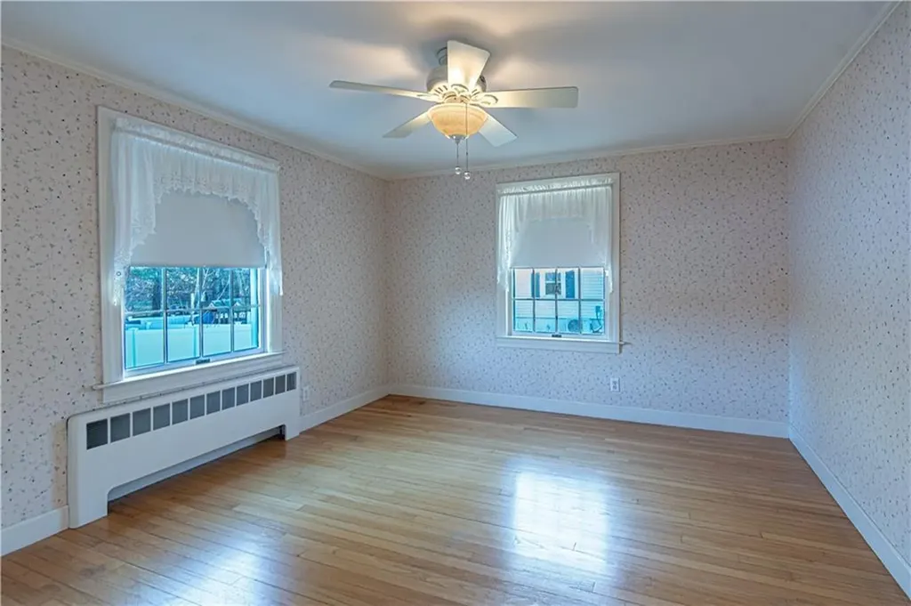 160 Hadde Avenue Cumberland RI 02864