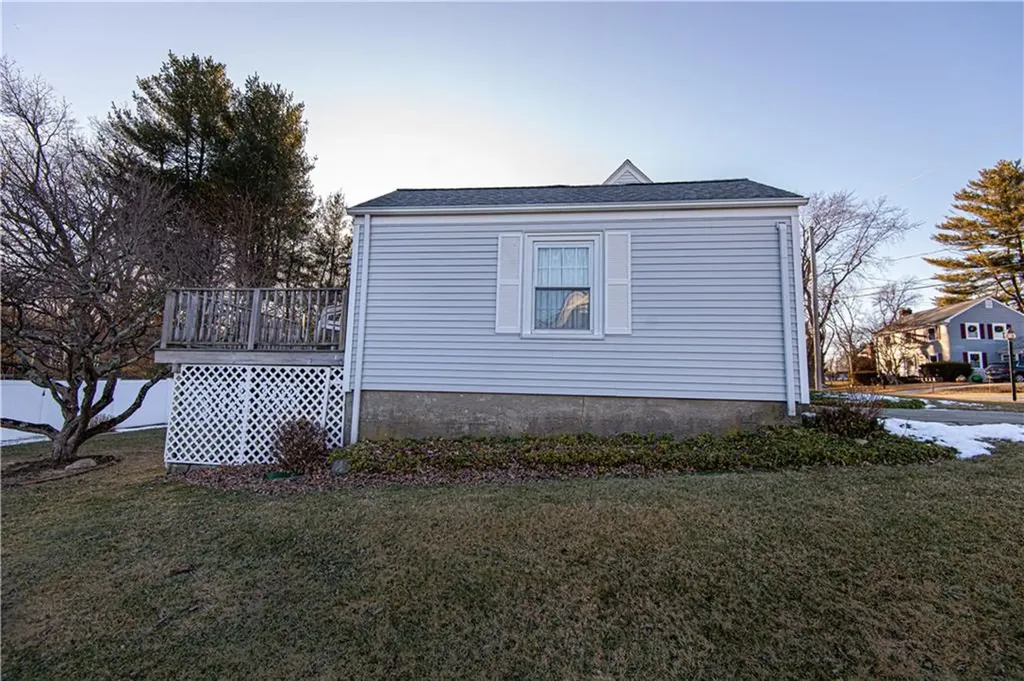 160 Hadde Avenue Cumberland RI 02864