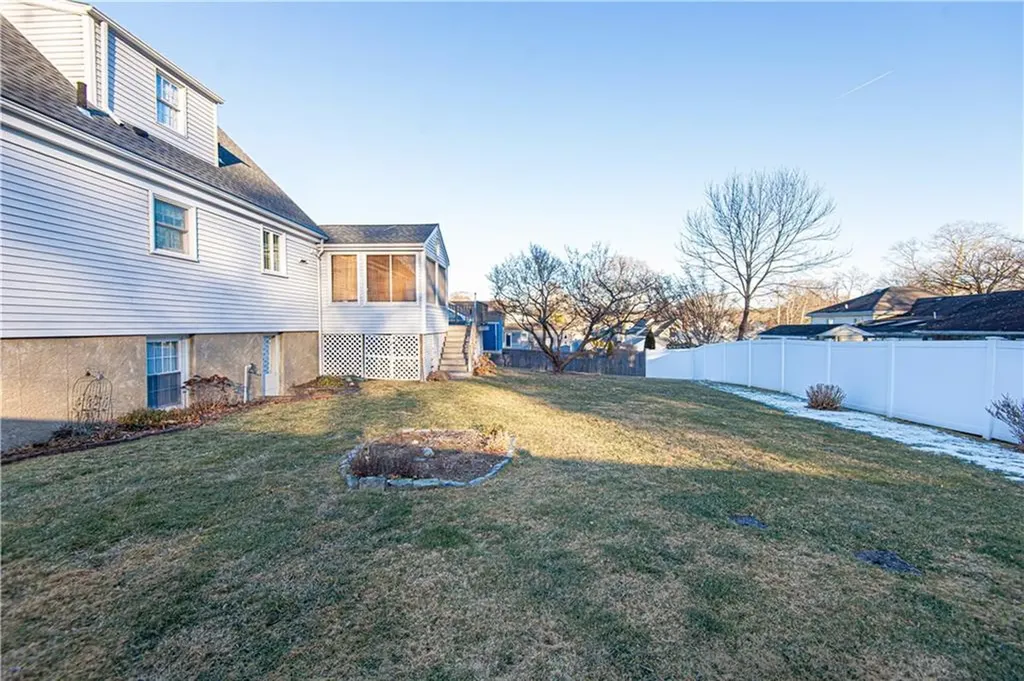 160 Hadde Avenue Cumberland RI 02864