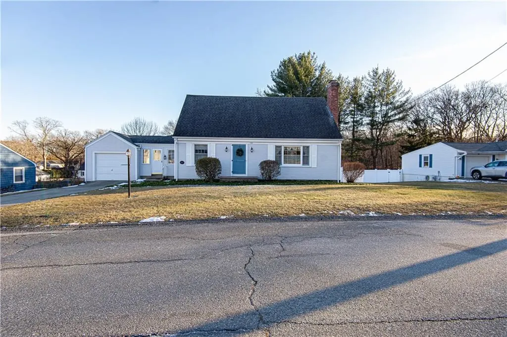 160 Hadde Avenue Cumberland RI 02864