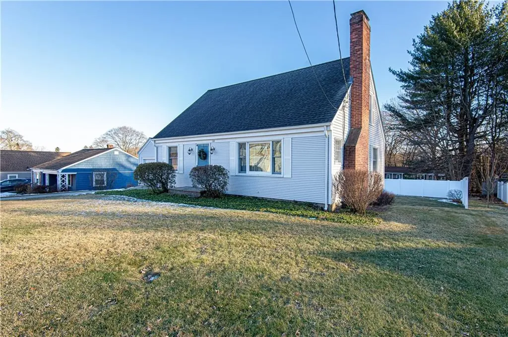 160 Hadde Avenue Cumberland RI 02864
