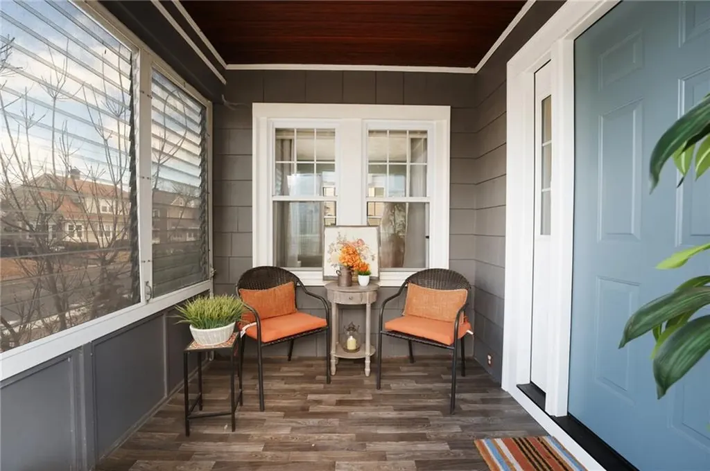 31 Friendly Road Cranston RI 02910