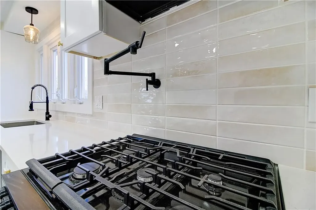 236 Pequot Avenue Warwick RI 02889