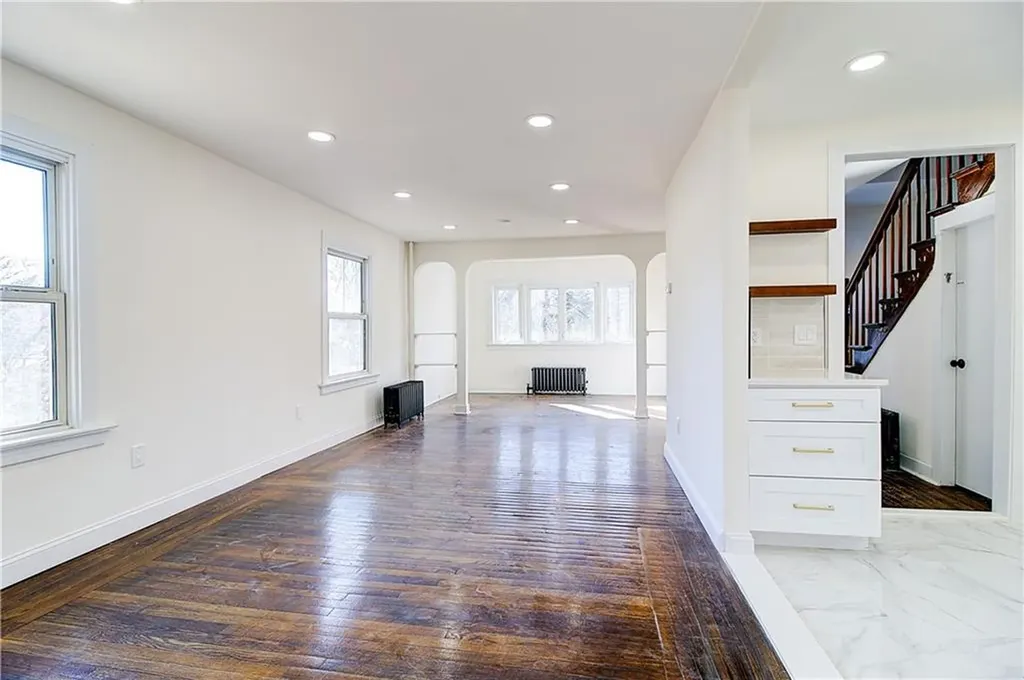 236 Pequot Avenue Warwick RI 02889