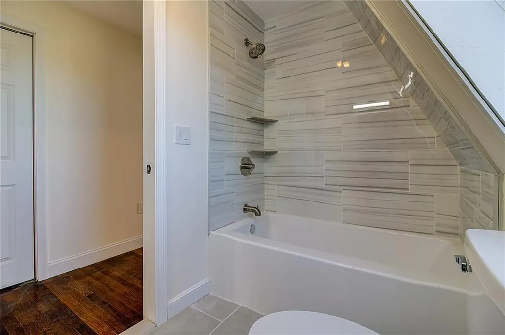 236 Pequot Avenue Warwick RI 02889