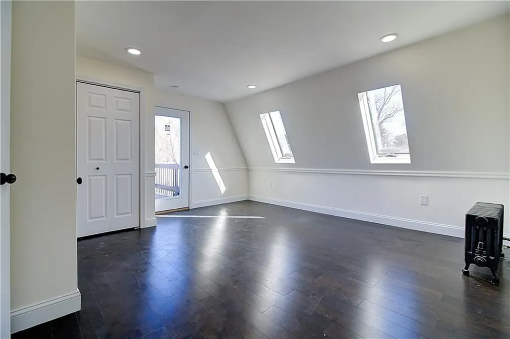 236 Pequot Avenue Warwick RI 02889