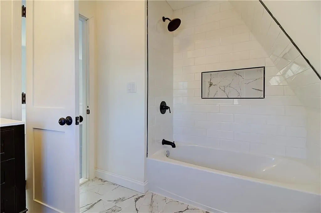 236 Pequot Avenue Warwick RI 02889