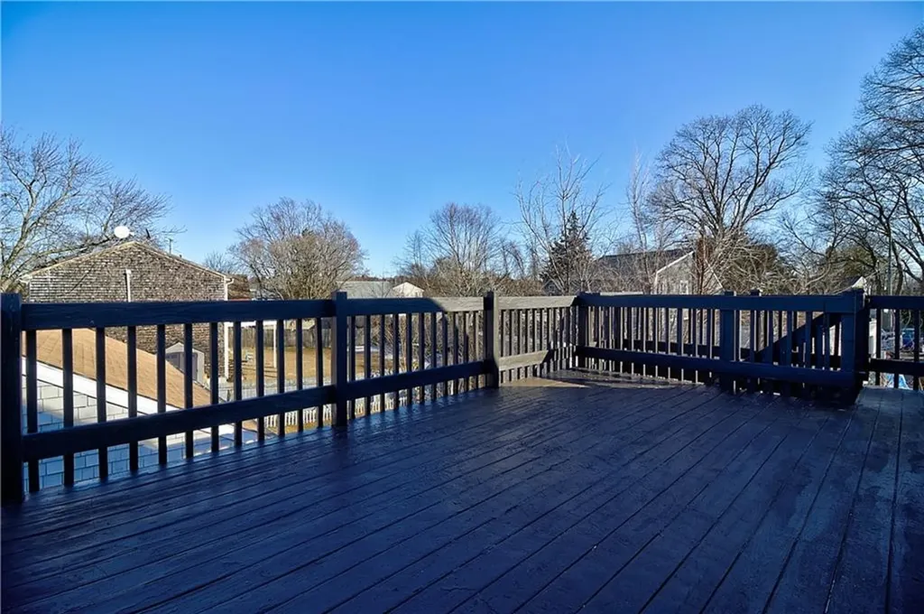 236 Pequot Avenue Warwick RI 02889