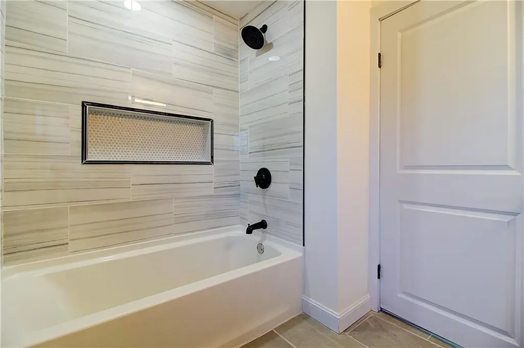 236 Pequot Avenue Warwick RI 02889