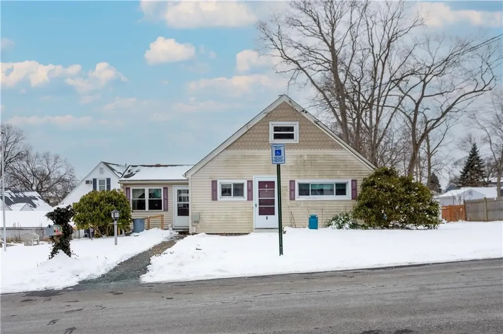 8 Carlson Drive Cumberland RI 02864