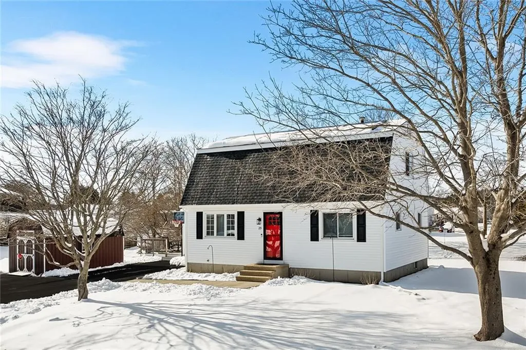 23 Beatrice Street Westerly RI 02891