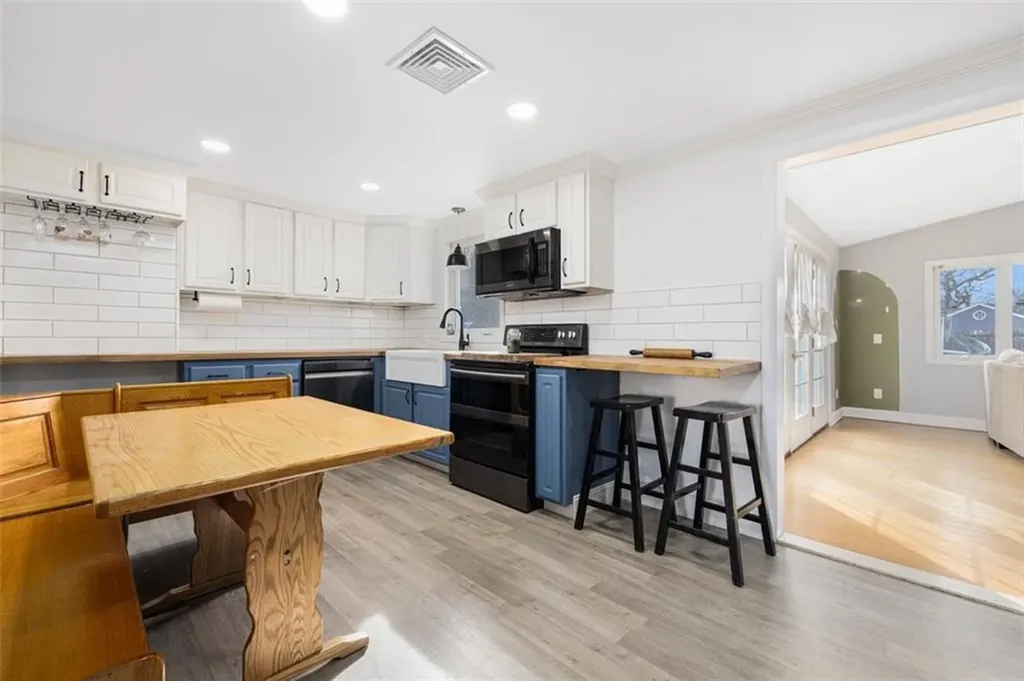 59 Claypool Drive Warwick RI 02886