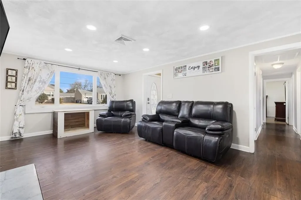 59 Claypool Drive Warwick RI 02886