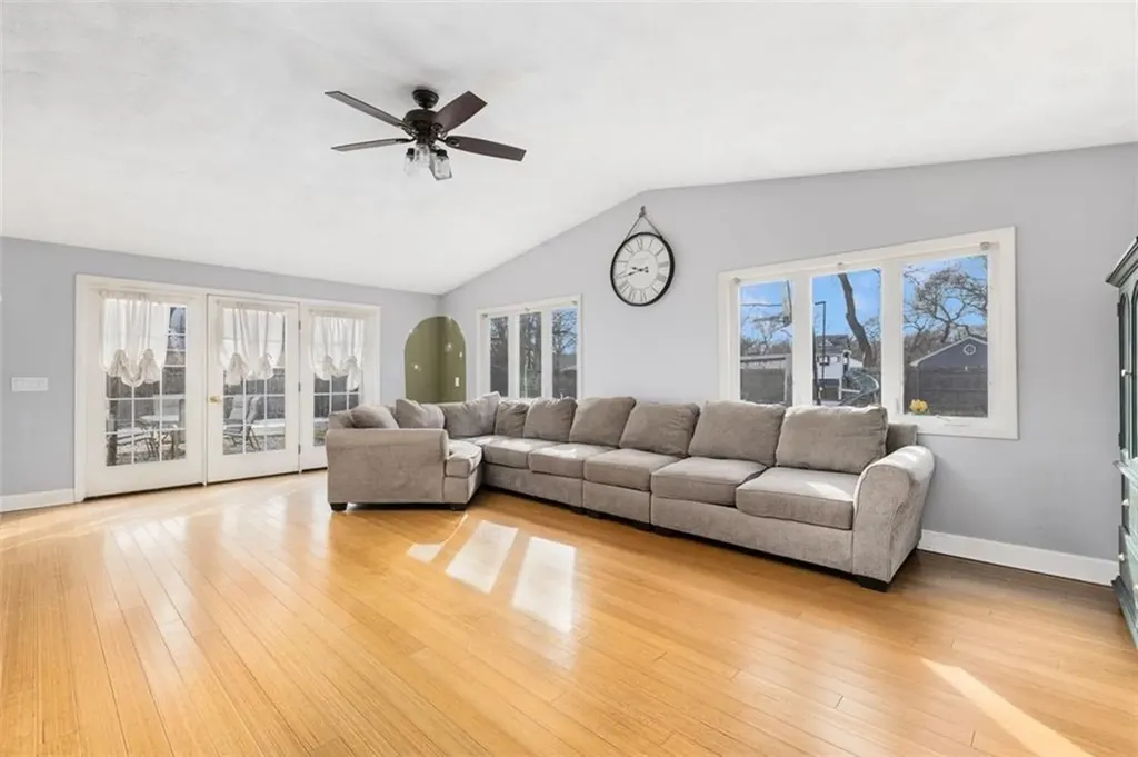 59 Claypool Drive Warwick RI 02886