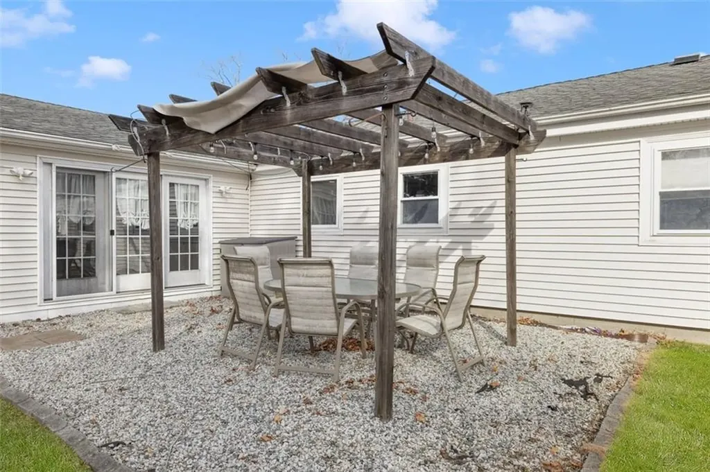 59 Claypool Drive Warwick RI 02886