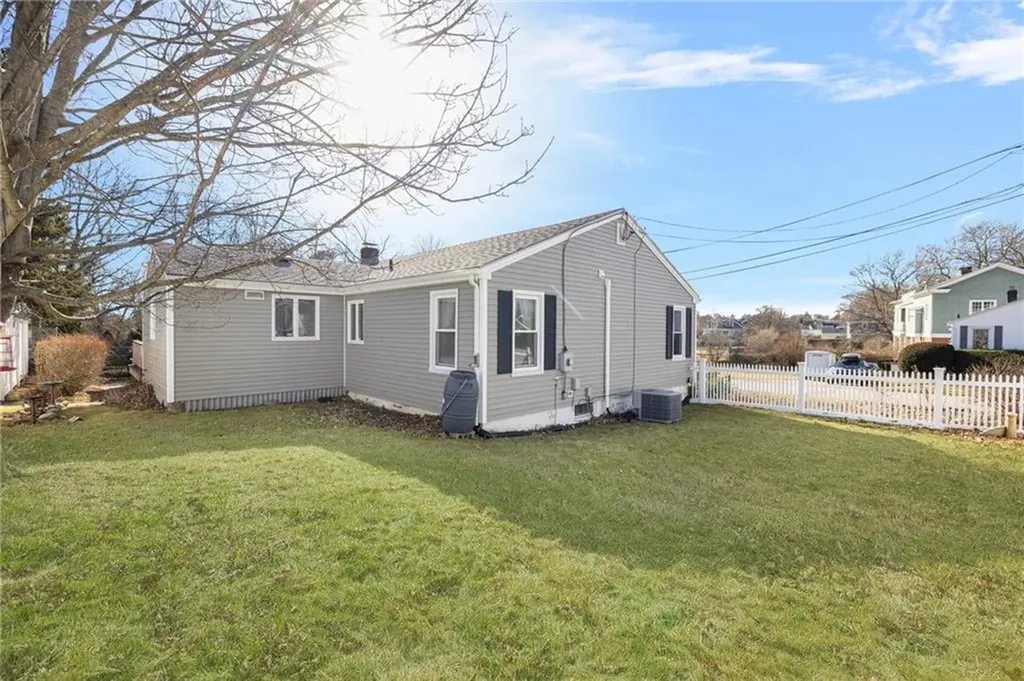 7 Marion Street Newport RI 02840