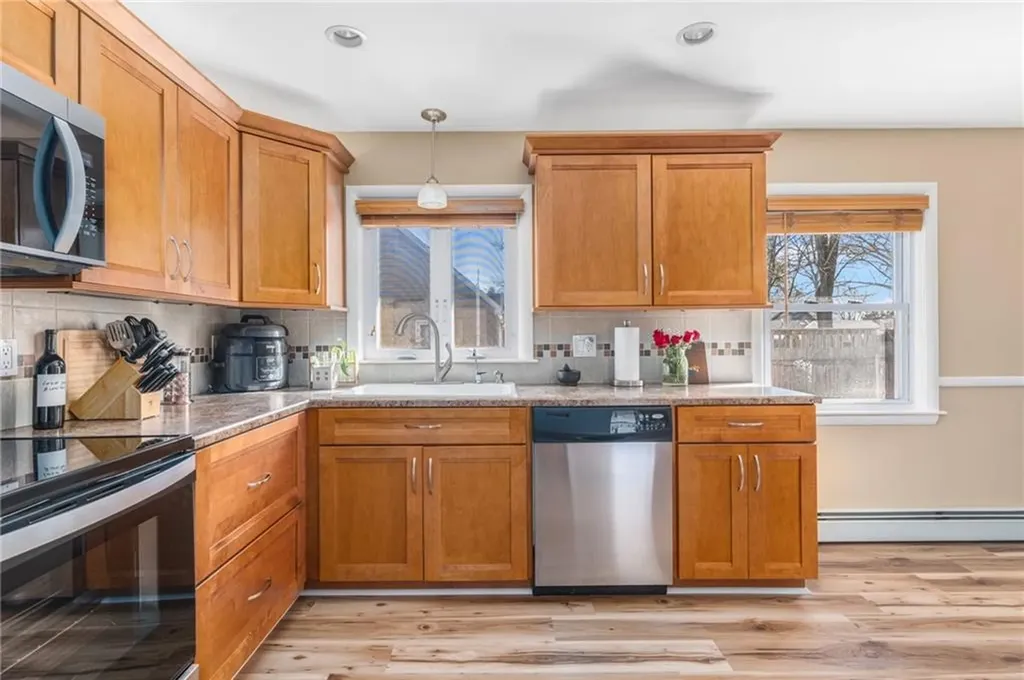 30 Farnum Road Warwick RI 02888