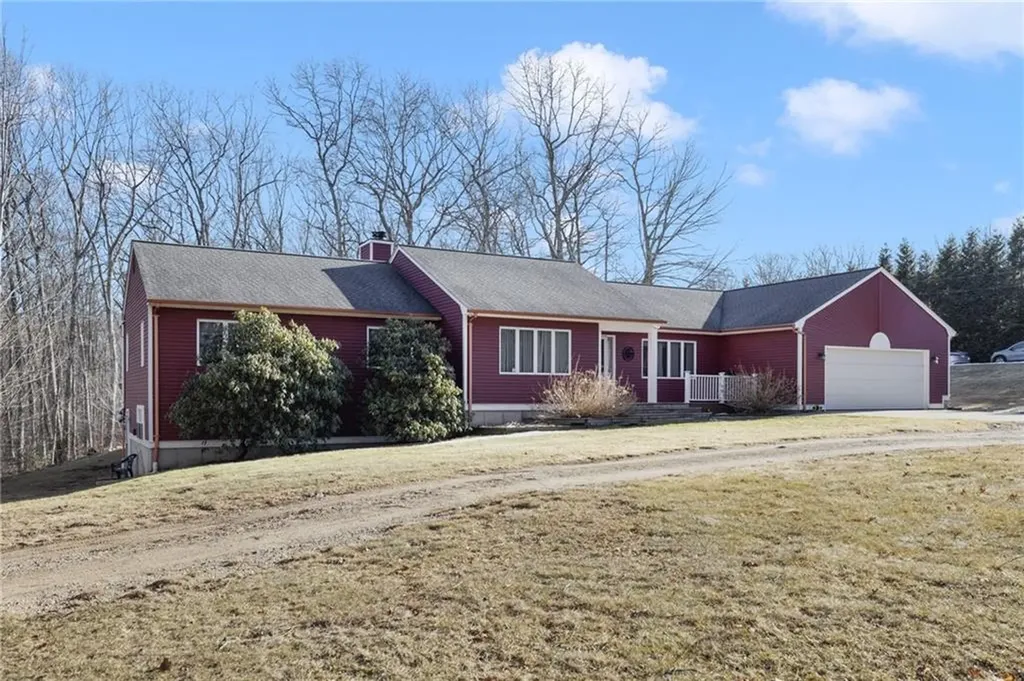 1349 Maple Valley Road Coventry RI 02827