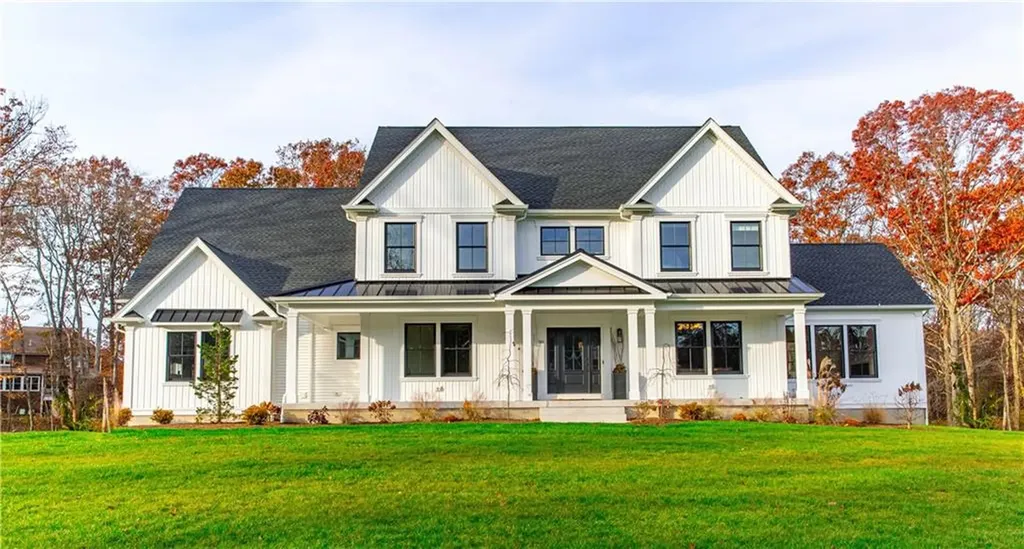 4 Amore Lane East Greenwich RI 02818