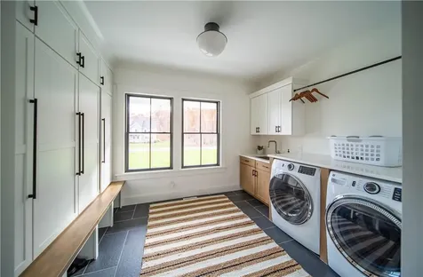 4 Amore Lane East Greenwich RI 02818