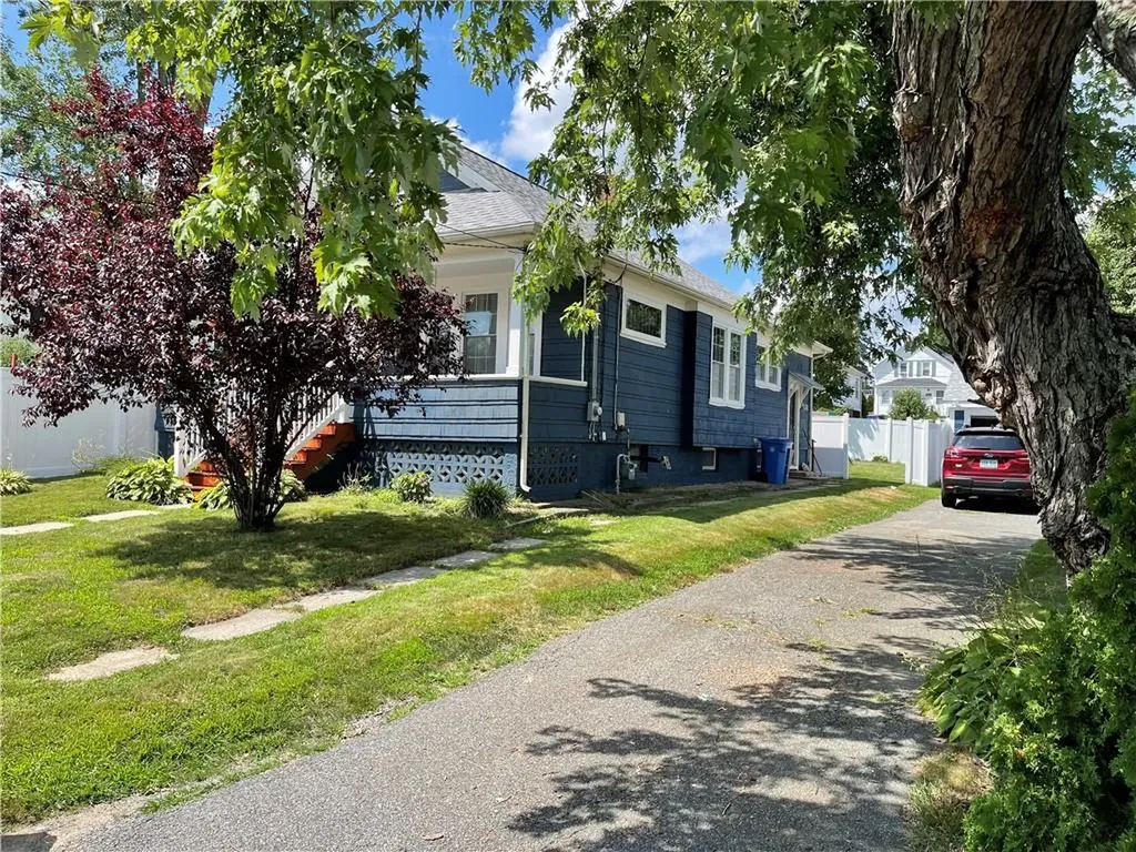 30 E Barrows Street Cumberland RI 02864