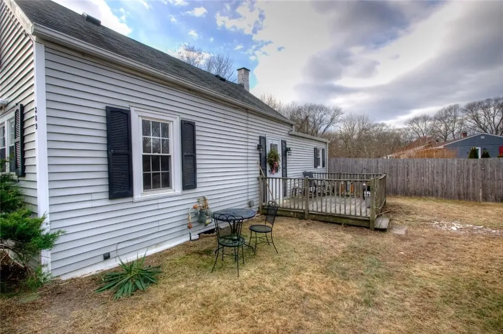 389 Palmer Avenue Warwick RI 02889