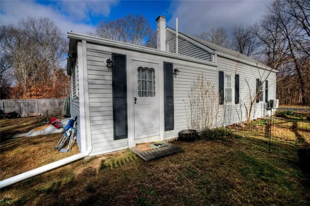 389 Palmer Avenue Warwick RI 02889