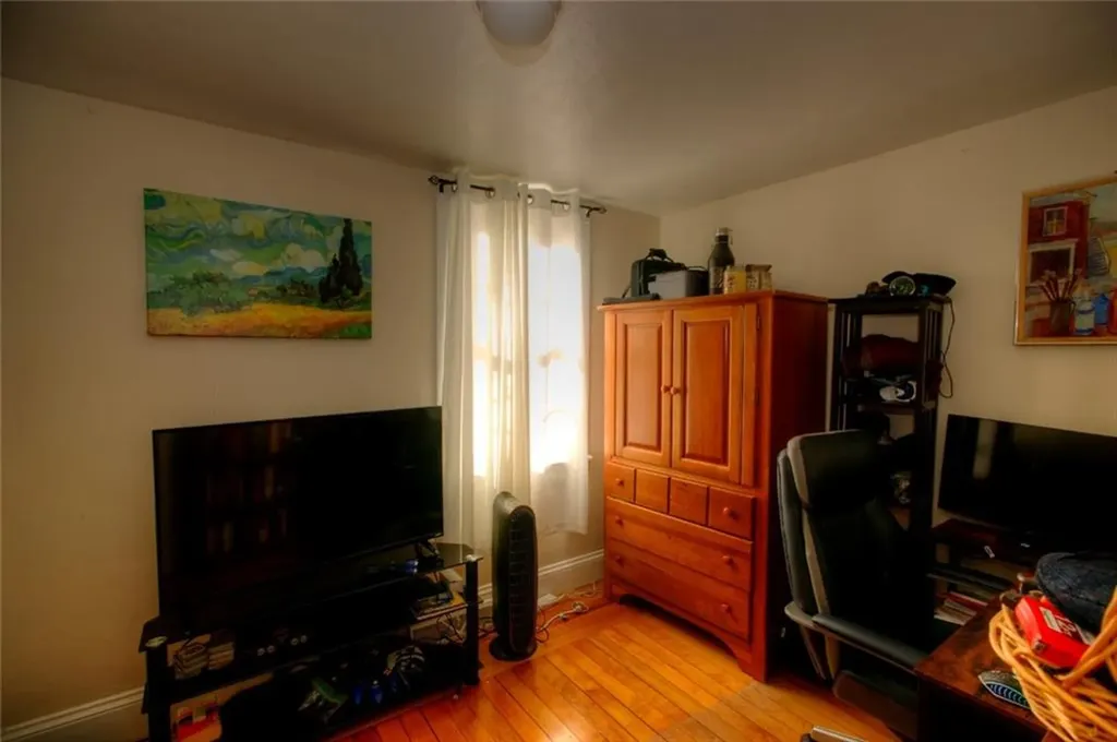 389 Palmer Avenue Warwick RI 02889