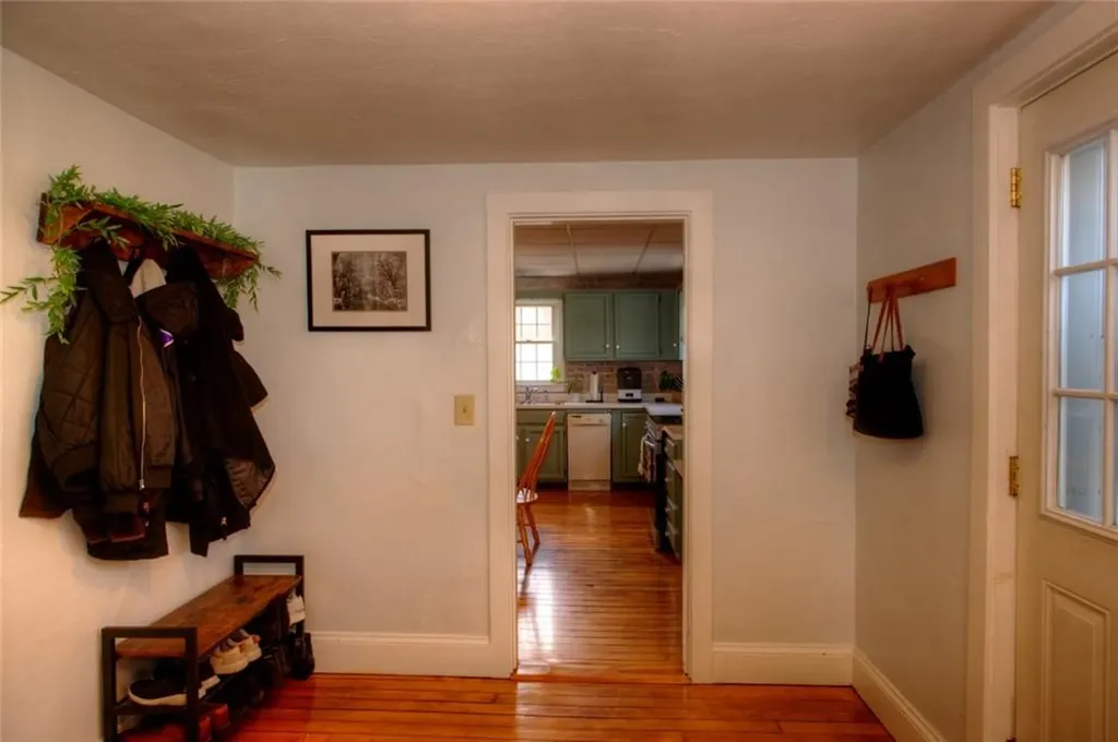 389 Palmer Avenue Warwick RI 02889