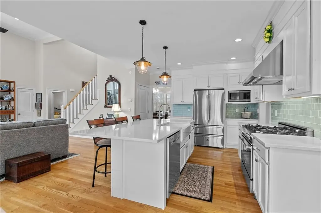 49 Walley Street Bristol RI 02809