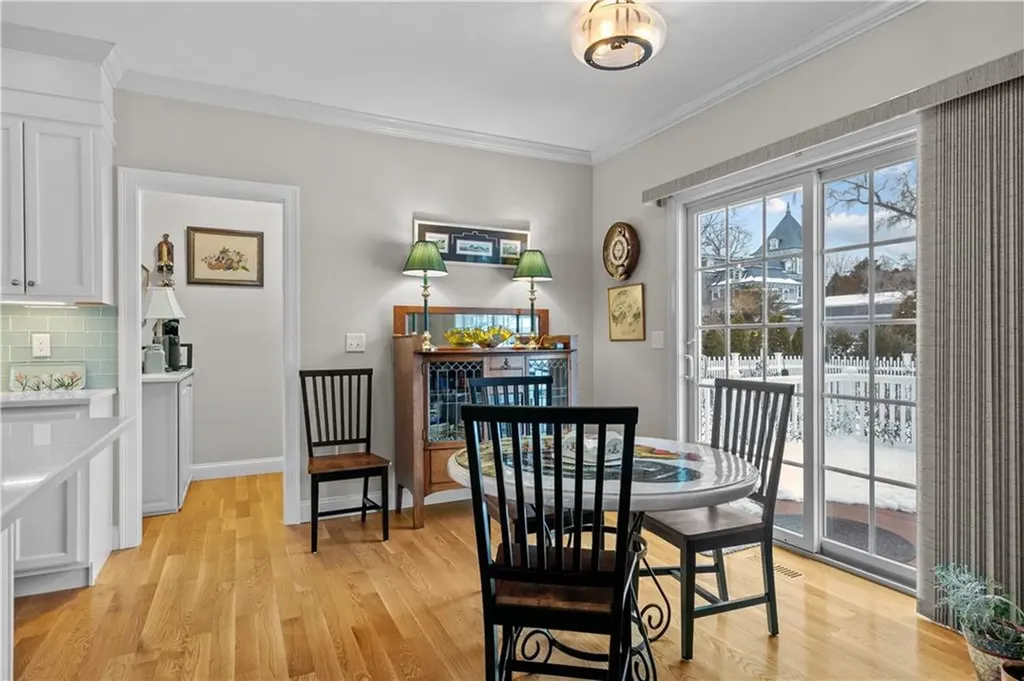 49 Walley Street Bristol RI 02809