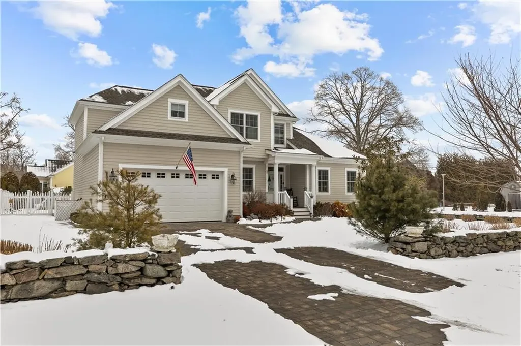 49 Walley Street Bristol RI 02809