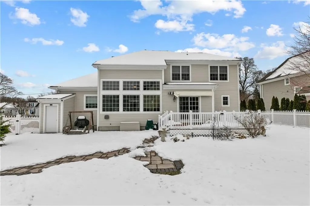 49 Walley Street Bristol RI 02809