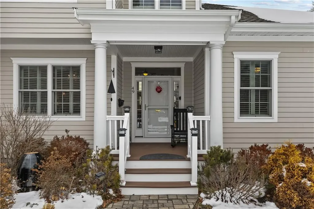49 Walley Street Bristol RI 02809
