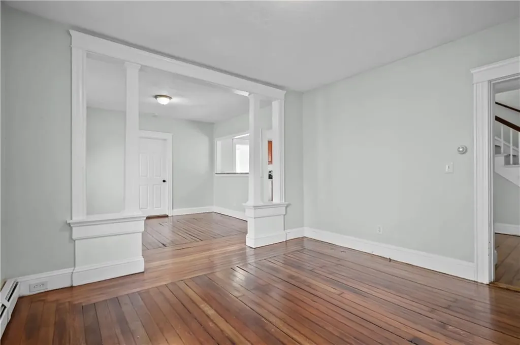 493 Grand Avenue Pawtucket RI 02861