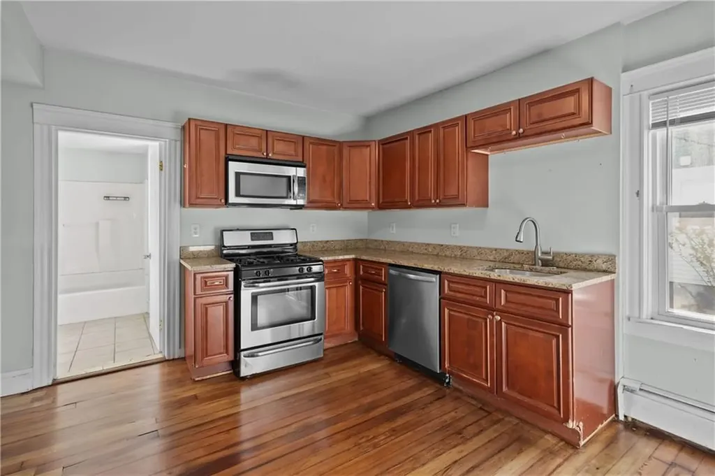 493 Grand Avenue Pawtucket RI 02861