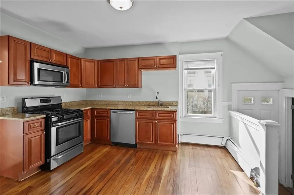 493 Grand Avenue Pawtucket RI 02861