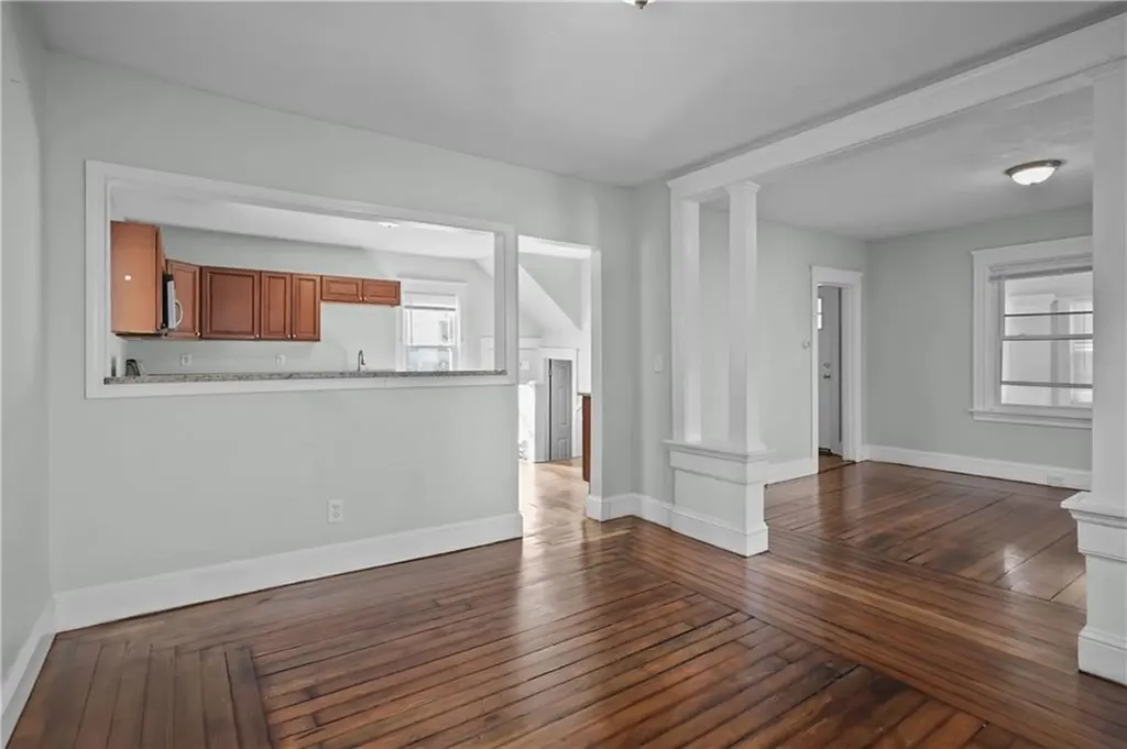 493 Grand Avenue Pawtucket RI 02861