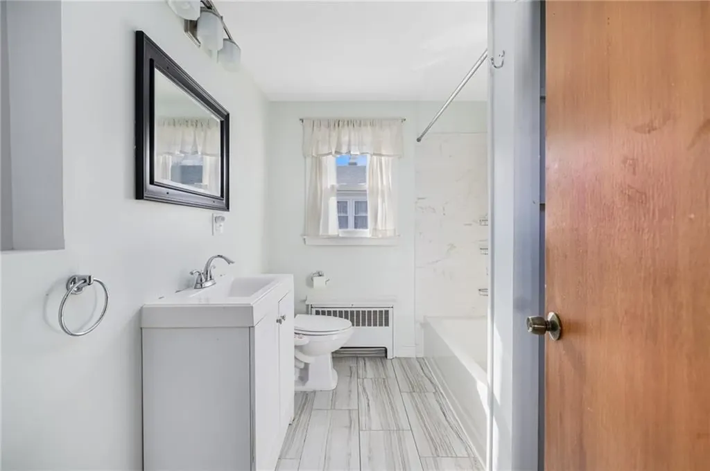 83 King Philip Street Providence RI 02909