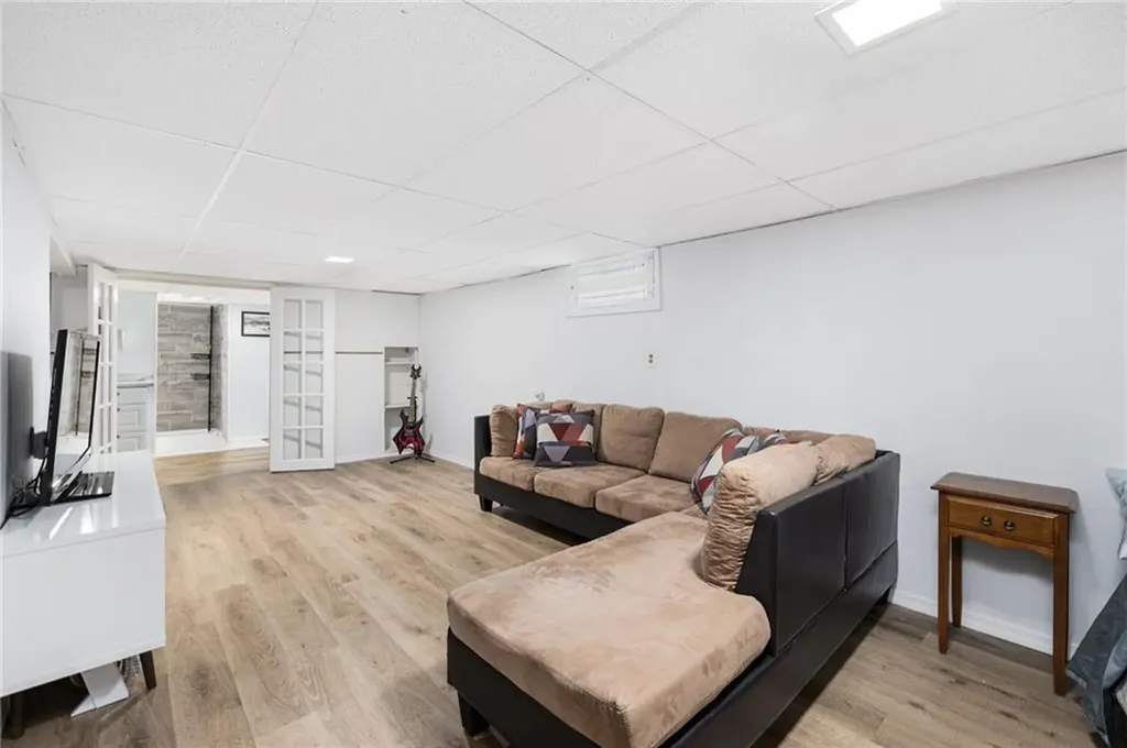 83 King Philip Street Providence RI 02909