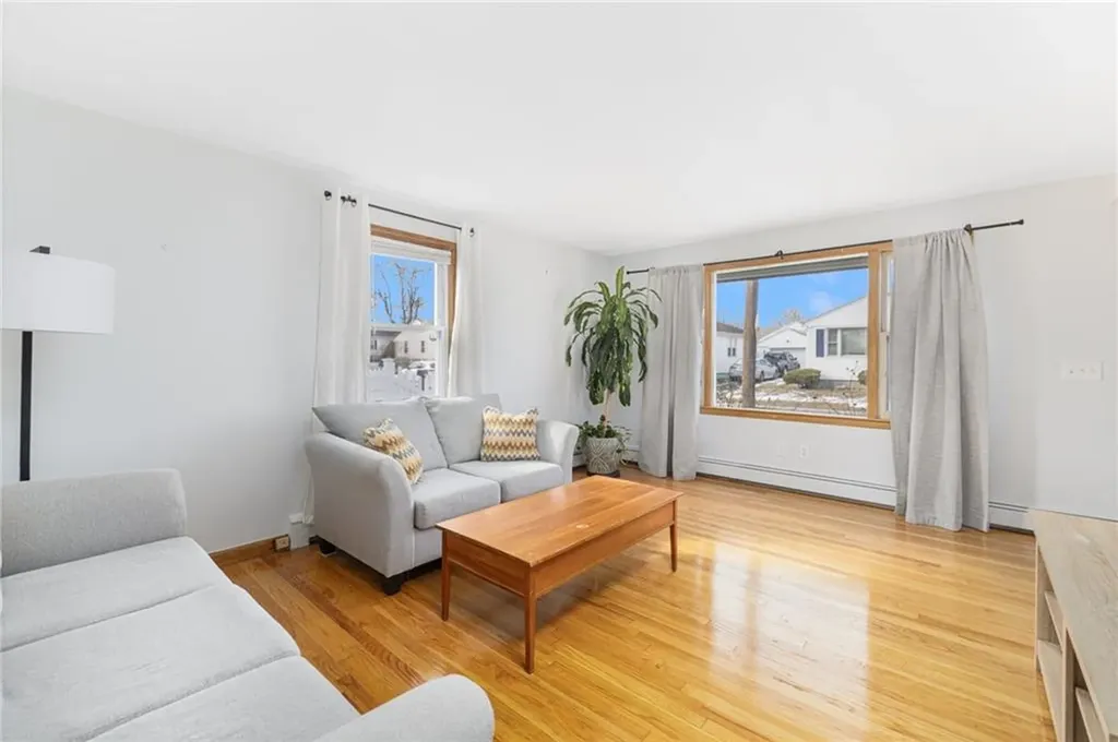 83 King Philip Street Providence RI 02909