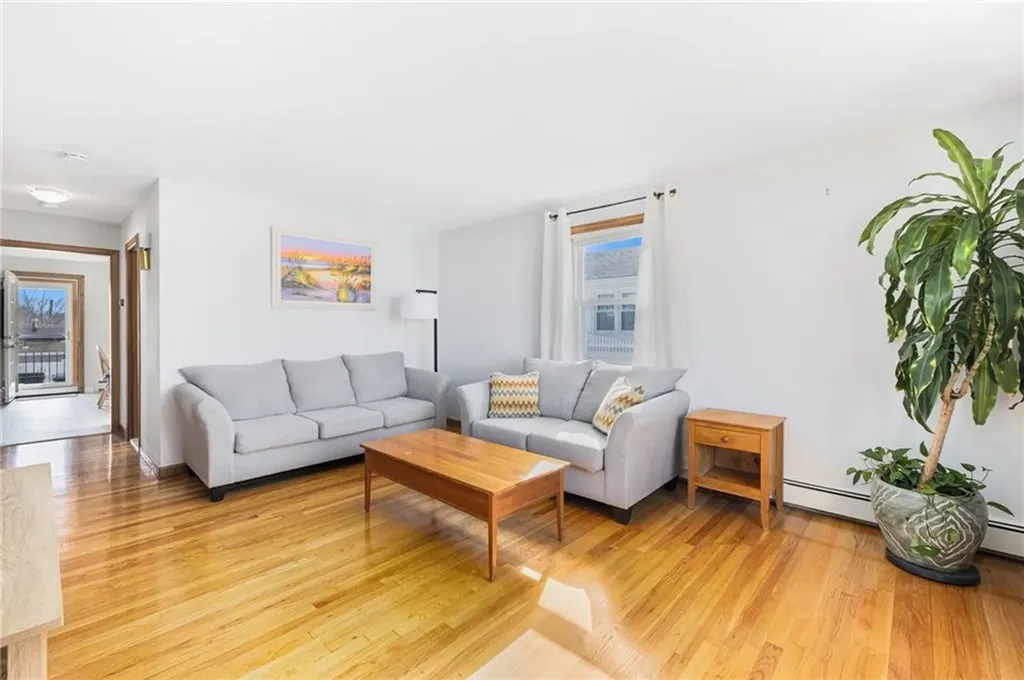 83 King Philip Street Providence RI 02909