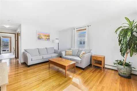 83 King Philip Street Providence RI 02909