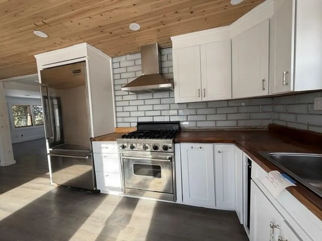 15 Chace Avenue Warren RI 02885