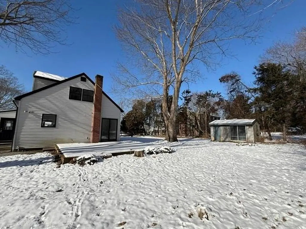 15 Chace Avenue Warren RI 02885